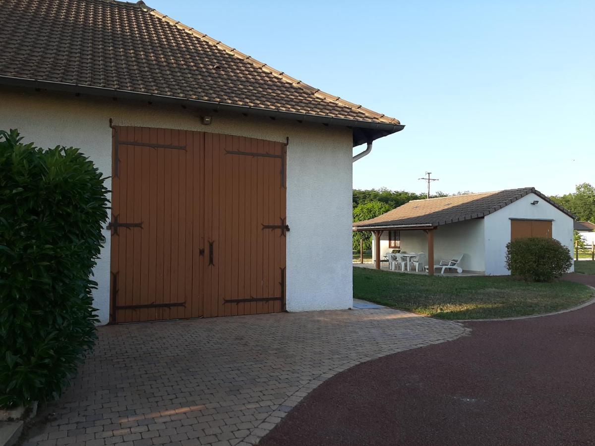 La Villa Dakote Sassenay Bagian luar foto